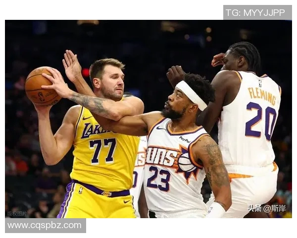 湖人对决爵士精彩回顾四月十四日赛场上的激烈碰撞与精彩瞬间